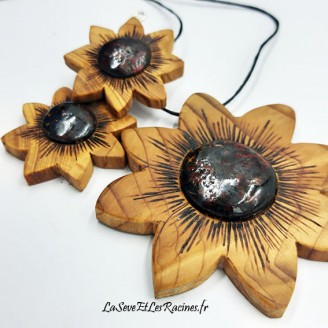 parure bijoux fleurs en bois de cèdre et céramique rouge noir artisanal bio