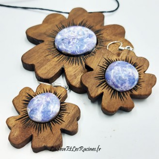 Parure collier et boucles d'oreilles fleur en bois de noyer et céramique violette