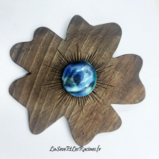 grande barrette en bois noyer bleue artisanale forme fleur