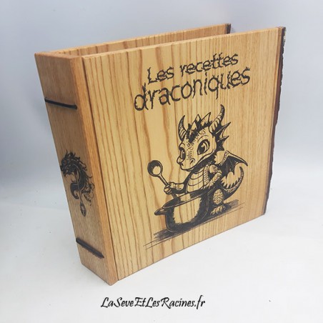 Classeur en bois pour recettes personnalisé d'après dessin dragon et texte