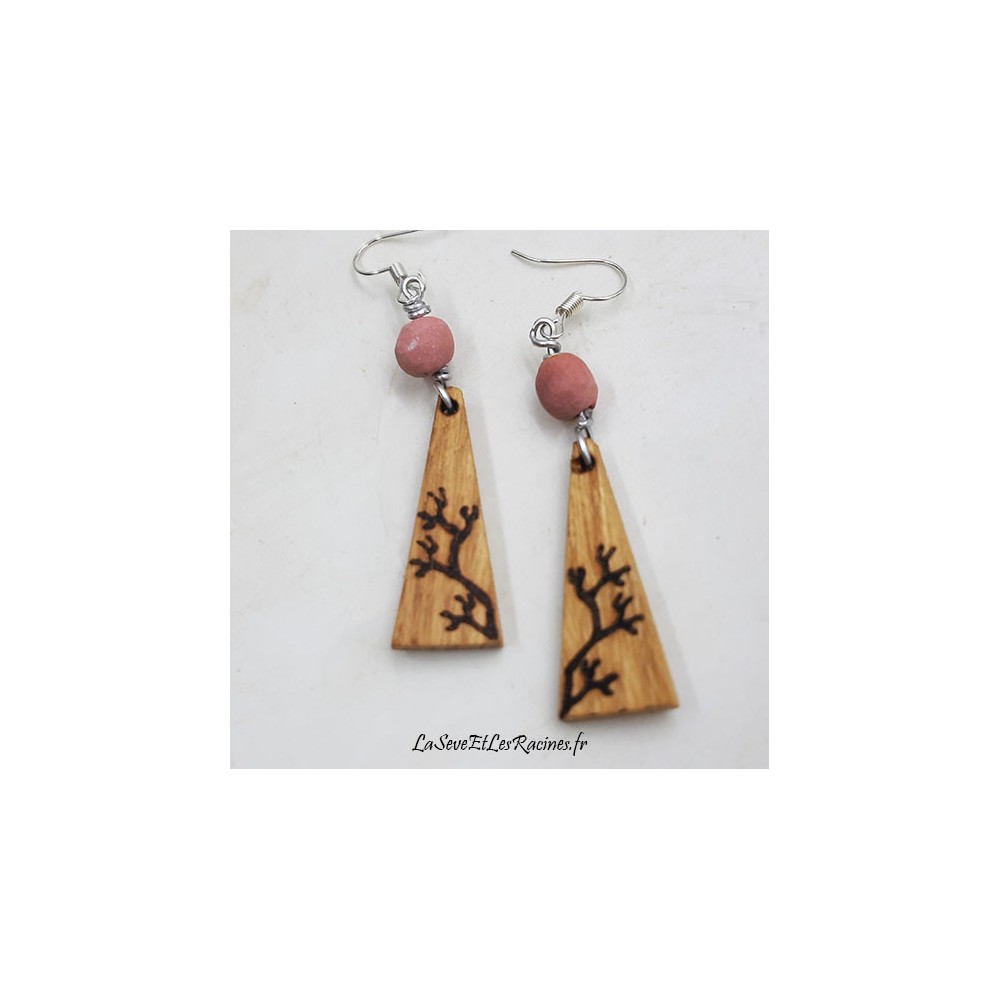 Boucles d'oreilles artisanales arbre en bois de châtaignier et céramique rouge bio écologique