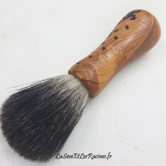 Rasoir en bois cèdre gravé lézard gecko salamandre artisanal zéro déchet écologique original