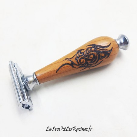 Rasoir de sureté en bois artisanal personnalisé motif tribal zero dechet ecologique