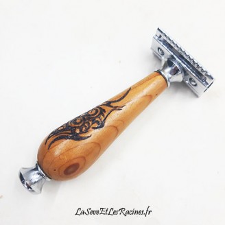 Rasoir de sureté en bois artisanal personnalisé motif tribal zero dechet ecologique