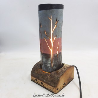 Lampe d'ambiance à poser en bois de hêtre et céramique ajourée fabrication artisanale