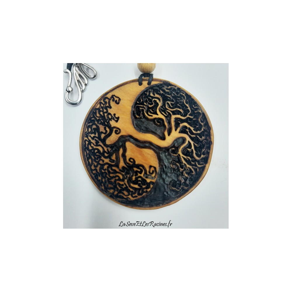 collier bois artisanal arbre yin yang