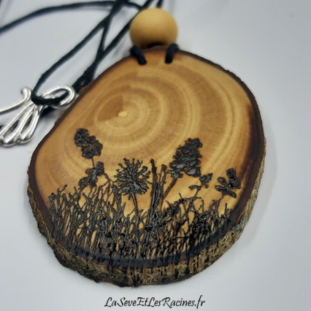 Collier artisanal en bois d'olivier pyrogravé champêtre