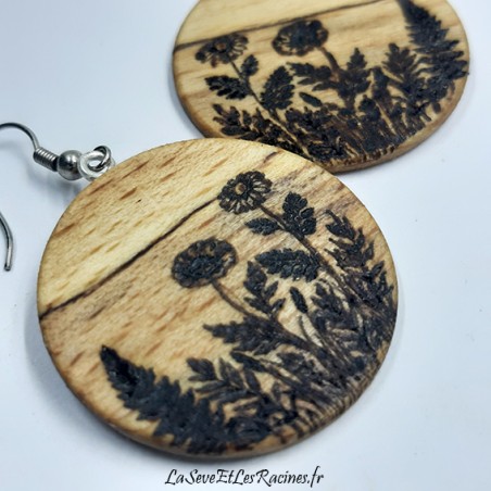boucle d'oreilles artisanales en bois de hêtre pyrogravé champêtre