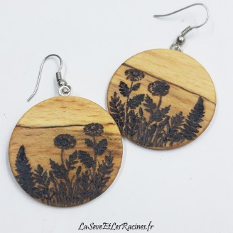 boucle d'oreilles artisanales en bois de hêtre pyrogravé champêtre
