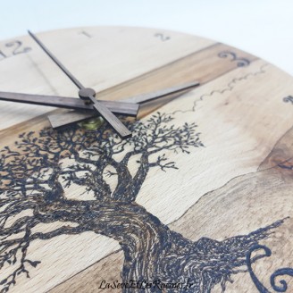 horloge bois artisanale pyrogravée arbre 28cm