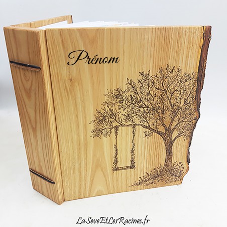 Album de naissance photos souvenirs bébé artisanal bois