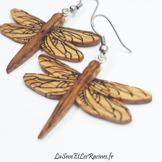 Boucles d'oreilles libellule bois de châtaignier artisanales biologique