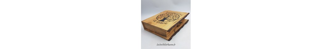 Boîte en forme de livre en bois personnalisée | La Sève et les Racines