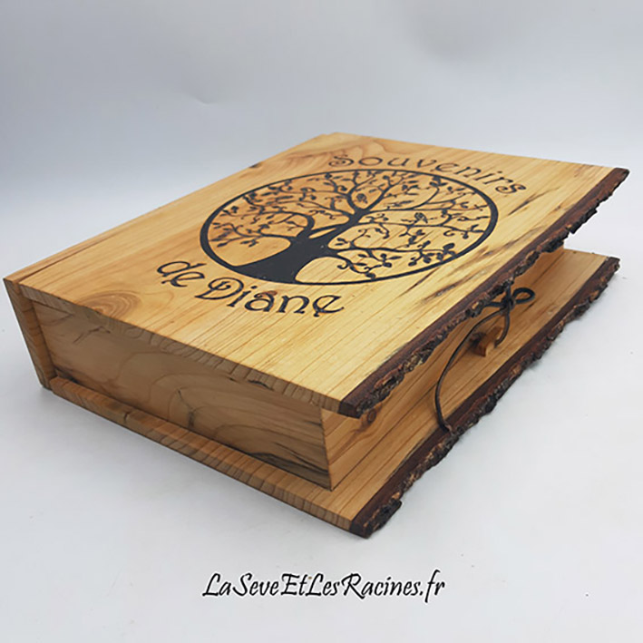Boîte souvenirs forme livre en bois personnalisée sur mesure